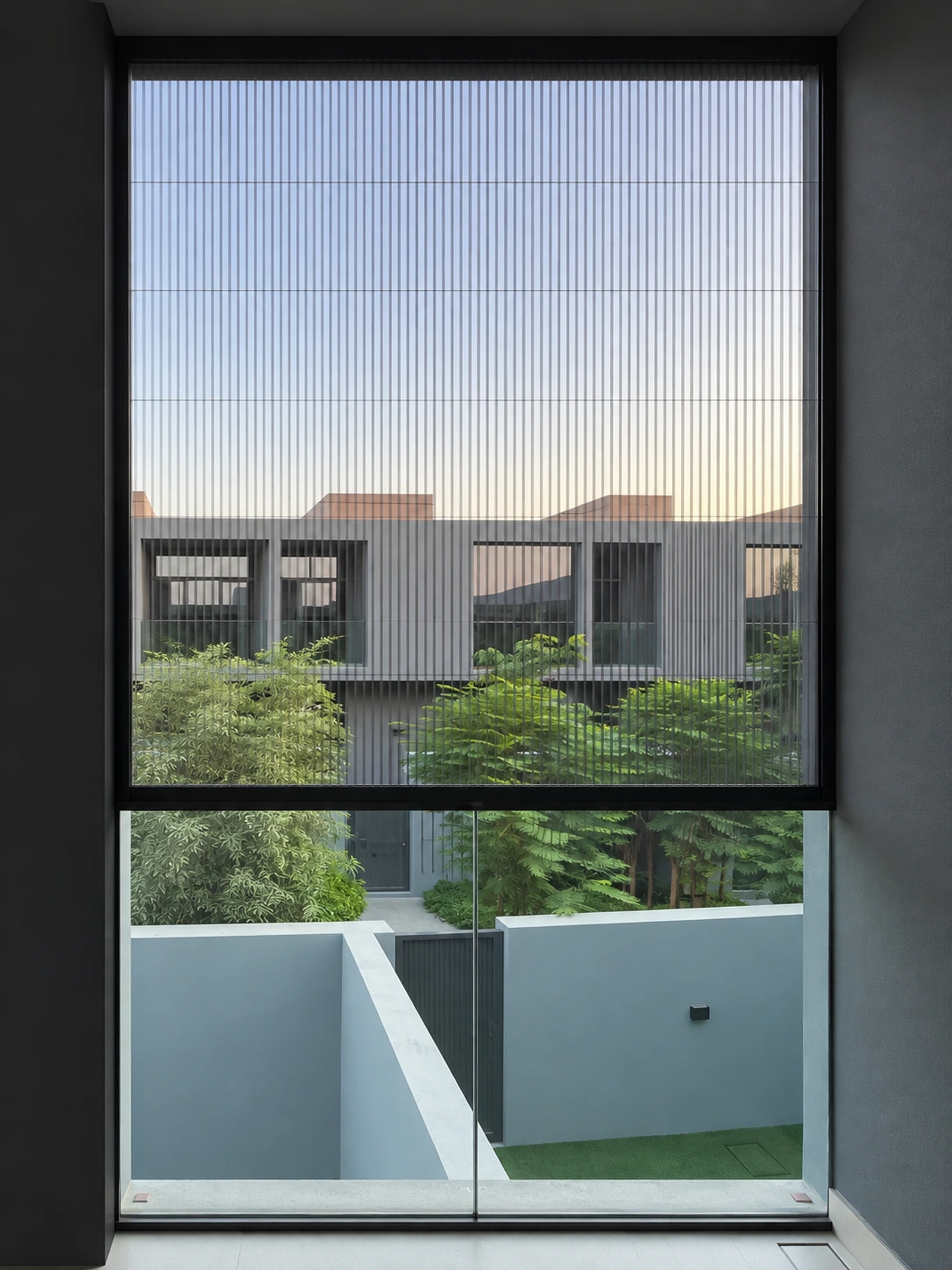 Fly screen for mosquitoes